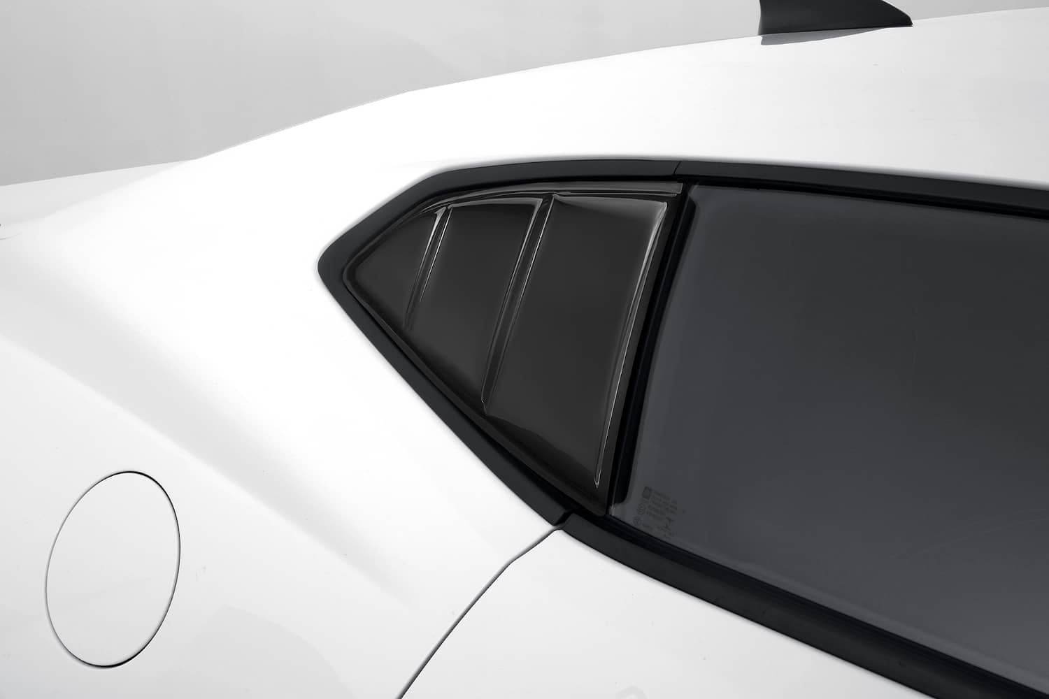 SIDE WINDOW LOUVERS 16-24 CAMARO - GT4184S – Tiger Automotive